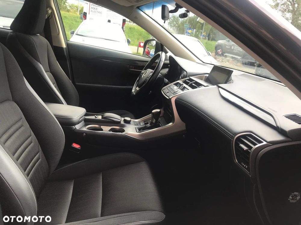Lexus NX 300h Elite AWD - 20