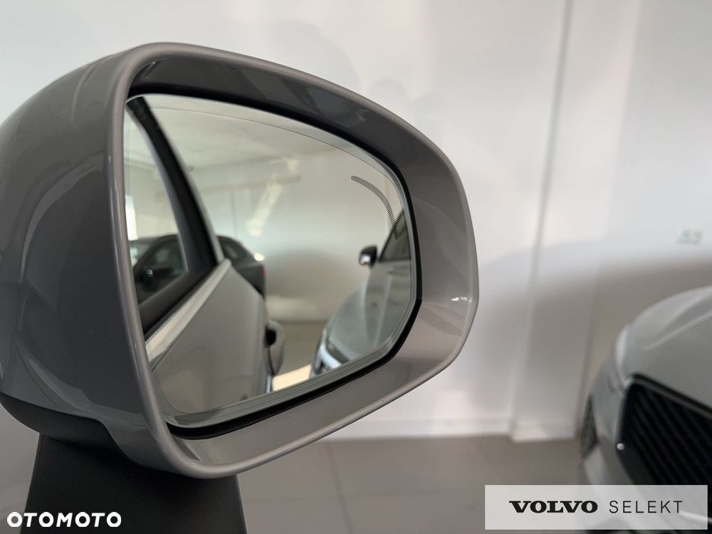 Volvo XC 90 - 30