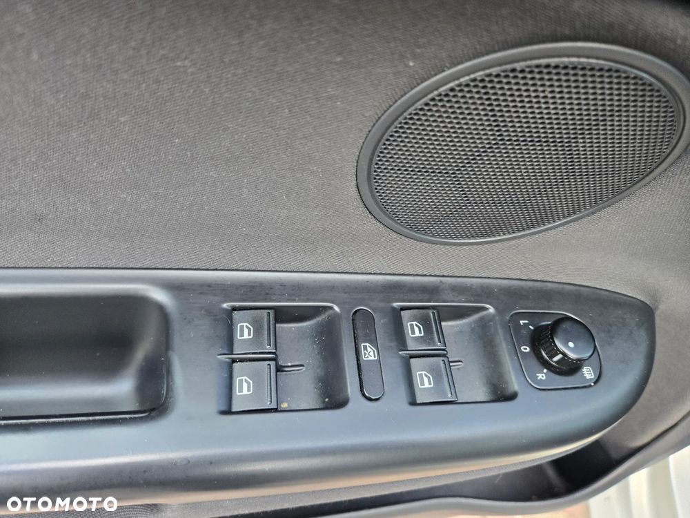 Volkswagen Golf Plus 1.6 TDI Trendline - 9