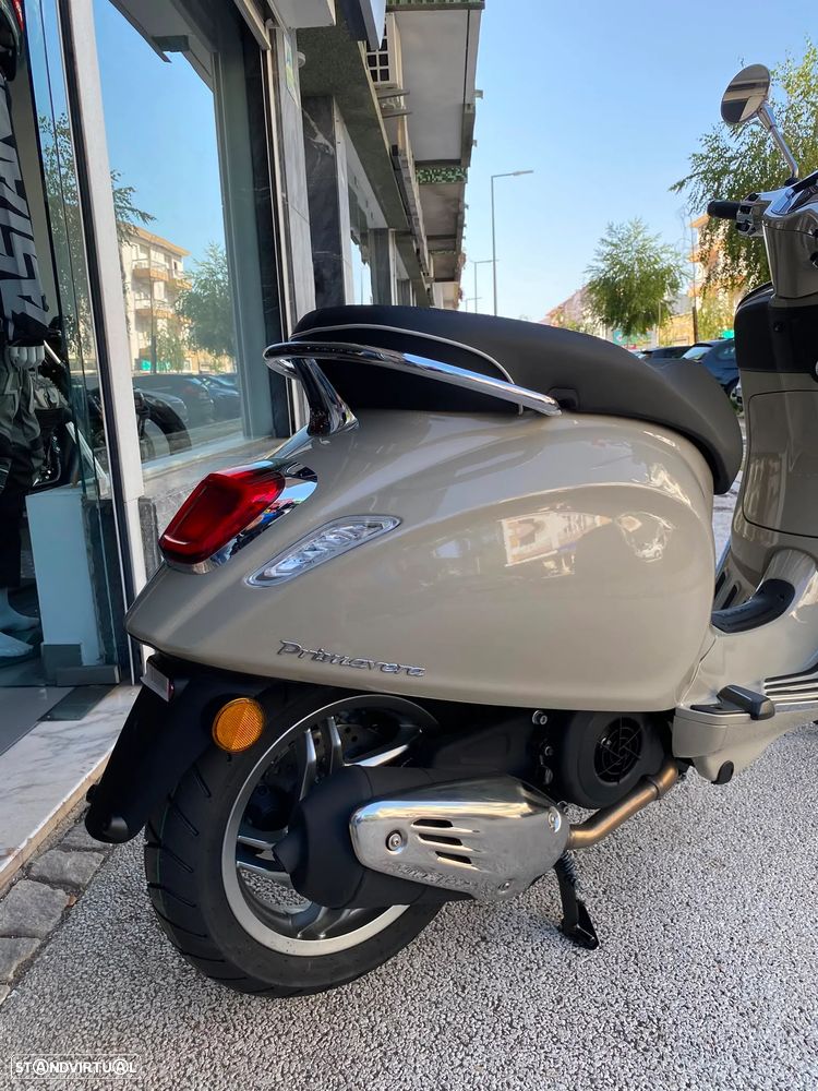 Vespa Primavera 125 - 4