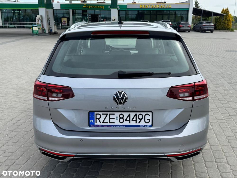 Volkswagen Passat - 15