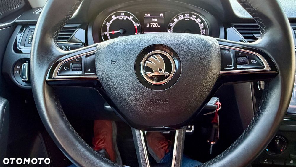 Skoda RAPID Spb 1.0 TSI Ambition - 22