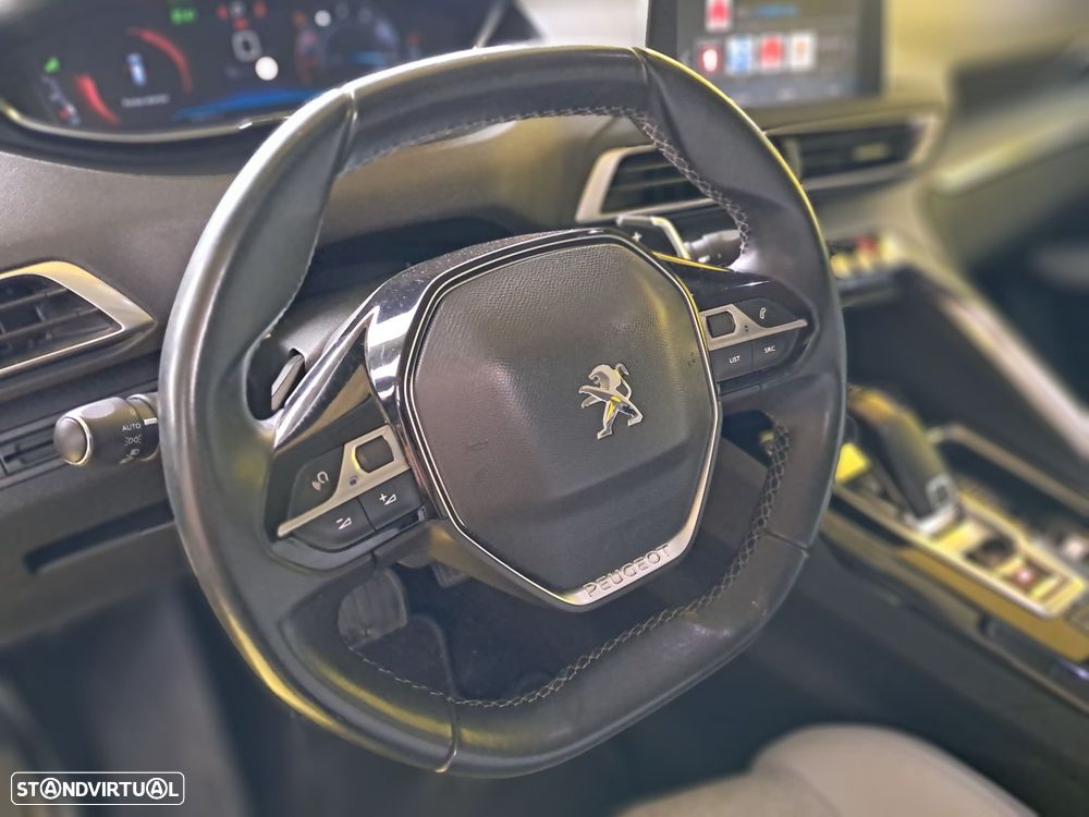 Peugeot 3008 1.2 PureTech Allure EAT6 - 8