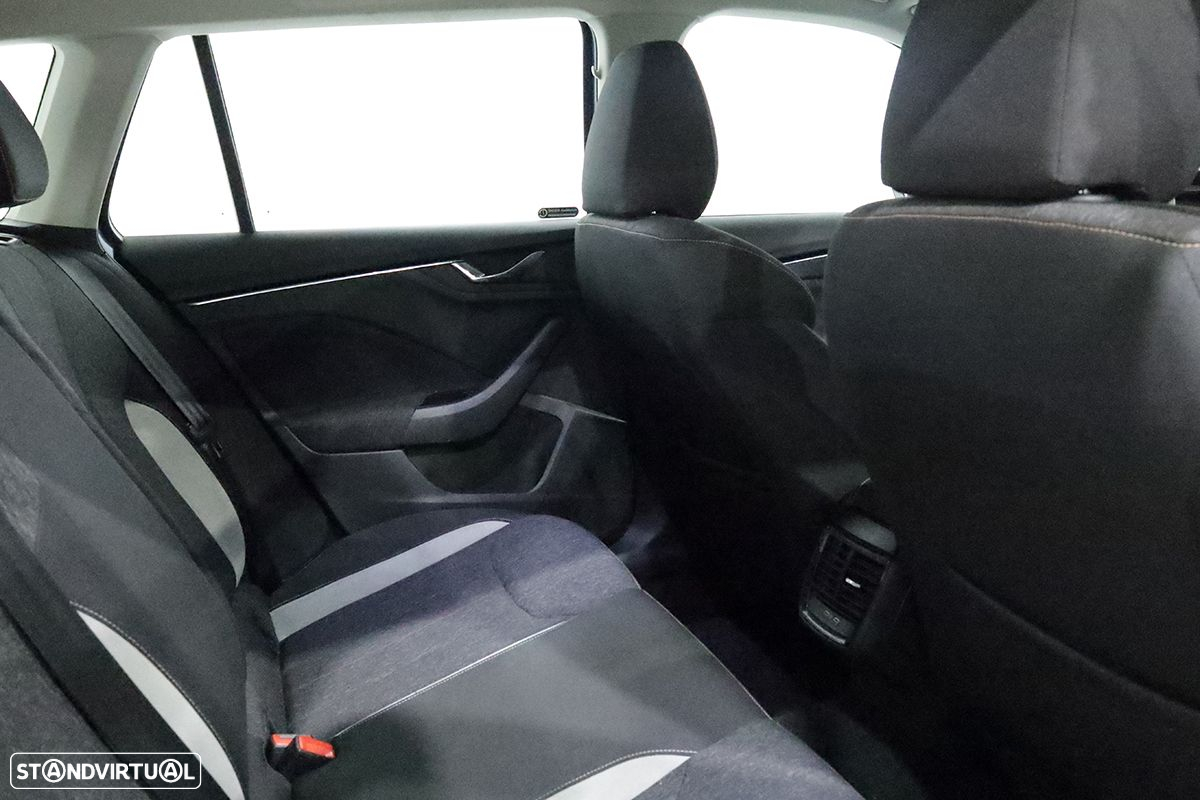 Skoda Kamiq 1.0 TSI Style DSG - 21
