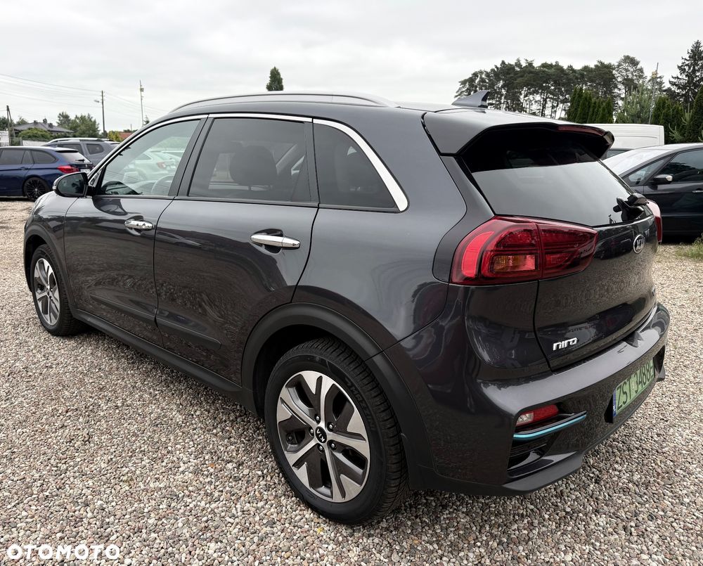 Kia Niro 64kWh L - 9