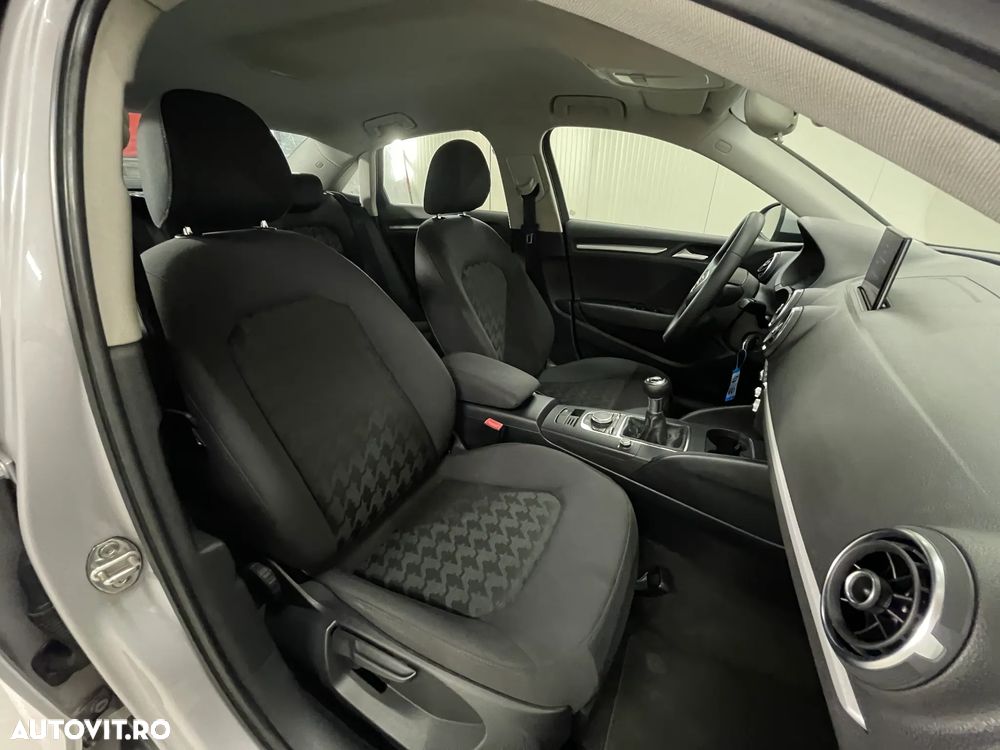 Audi A3 2.0 TDI Attraction - 11