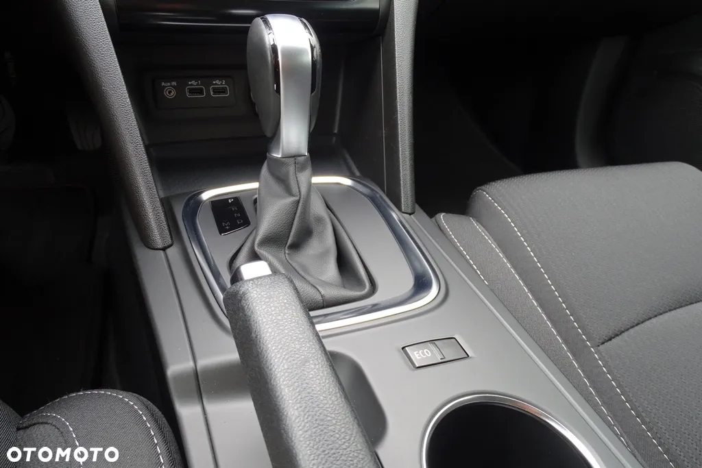 Renault Megane ENERGY TCe 140 EDC LIMITED - 24