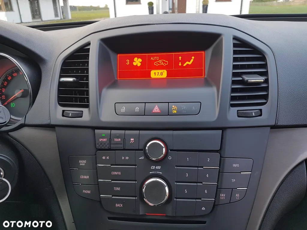 Opel Insignia 1.8 Sports Tourer - 32