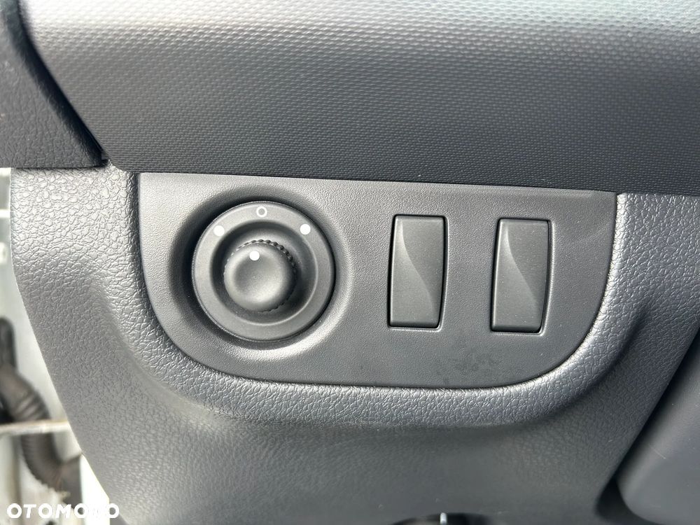 Dacia Logan 1.0 SCe Access - 10