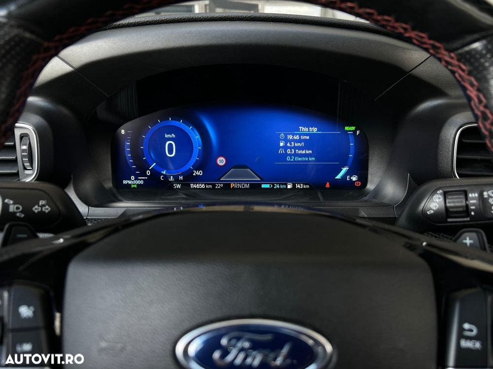 Ford Explorer - 22