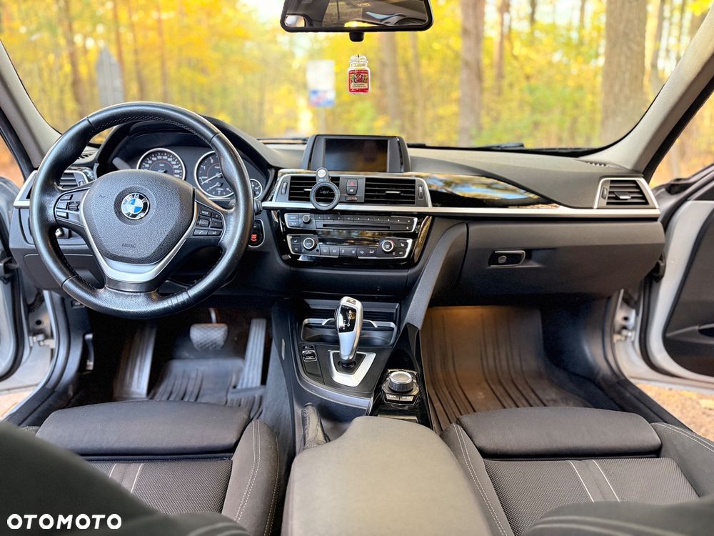 BMW Seria 3 - 12