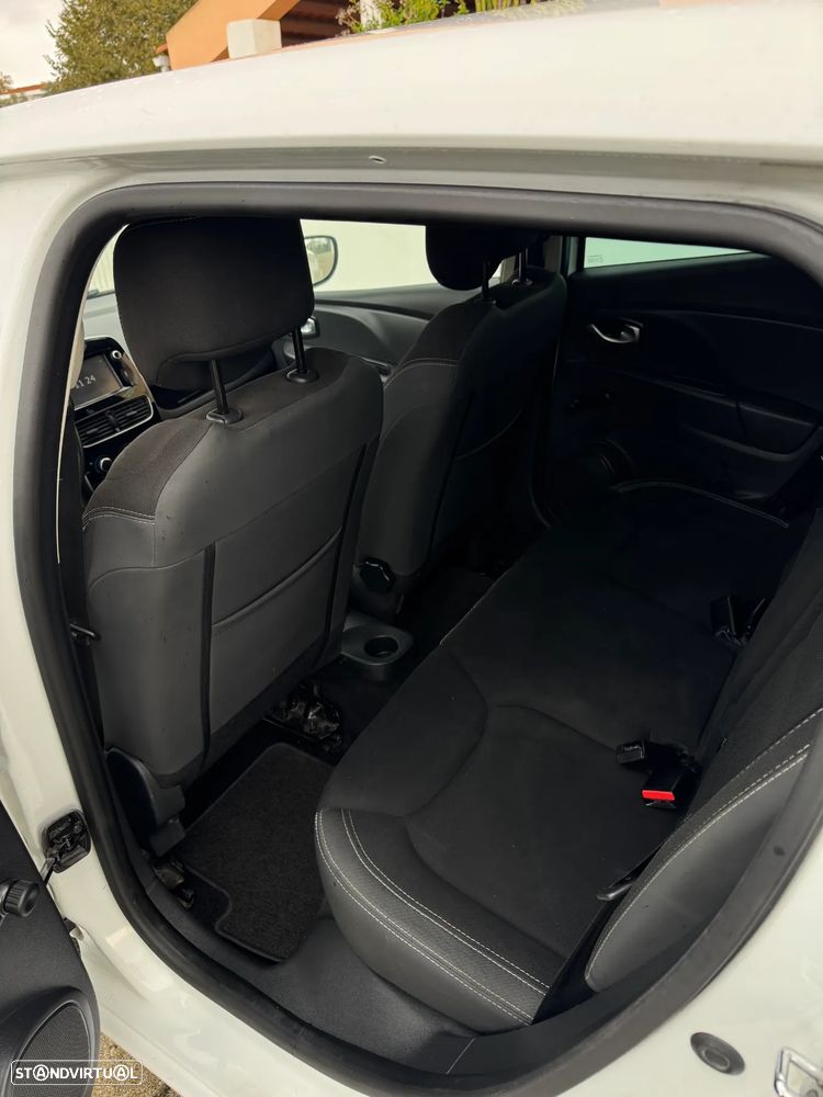 Renault Clio 0.9 TCe Limited Bi-Fuel - 11