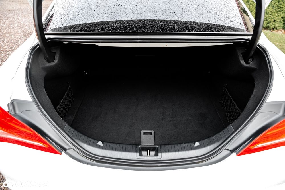 Mercedes-Benz CLA 250 4Matic 7G-DCT AMG Line - 21