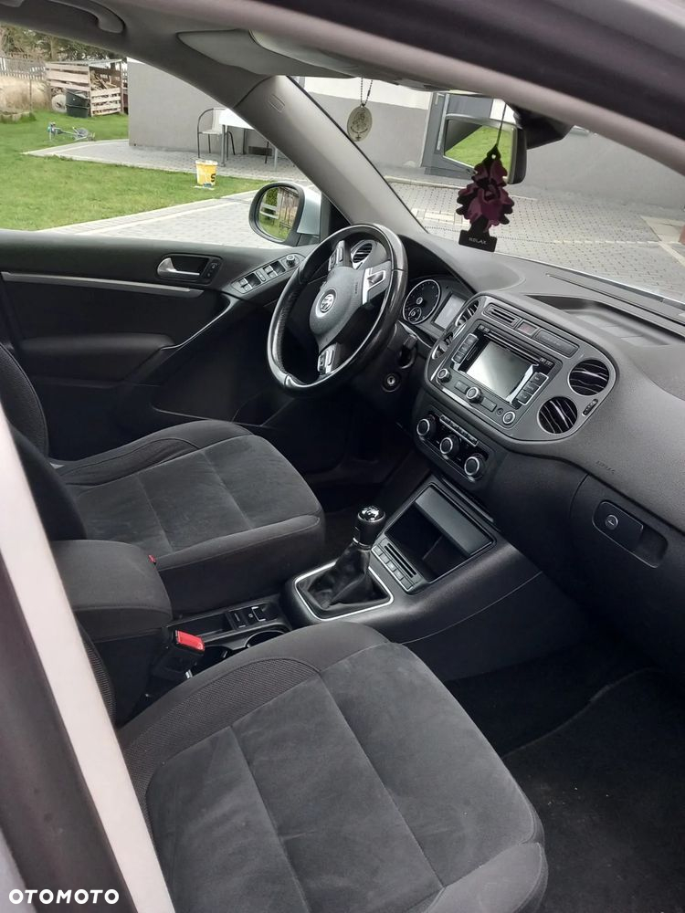 Volkswagen Tiguan - 5