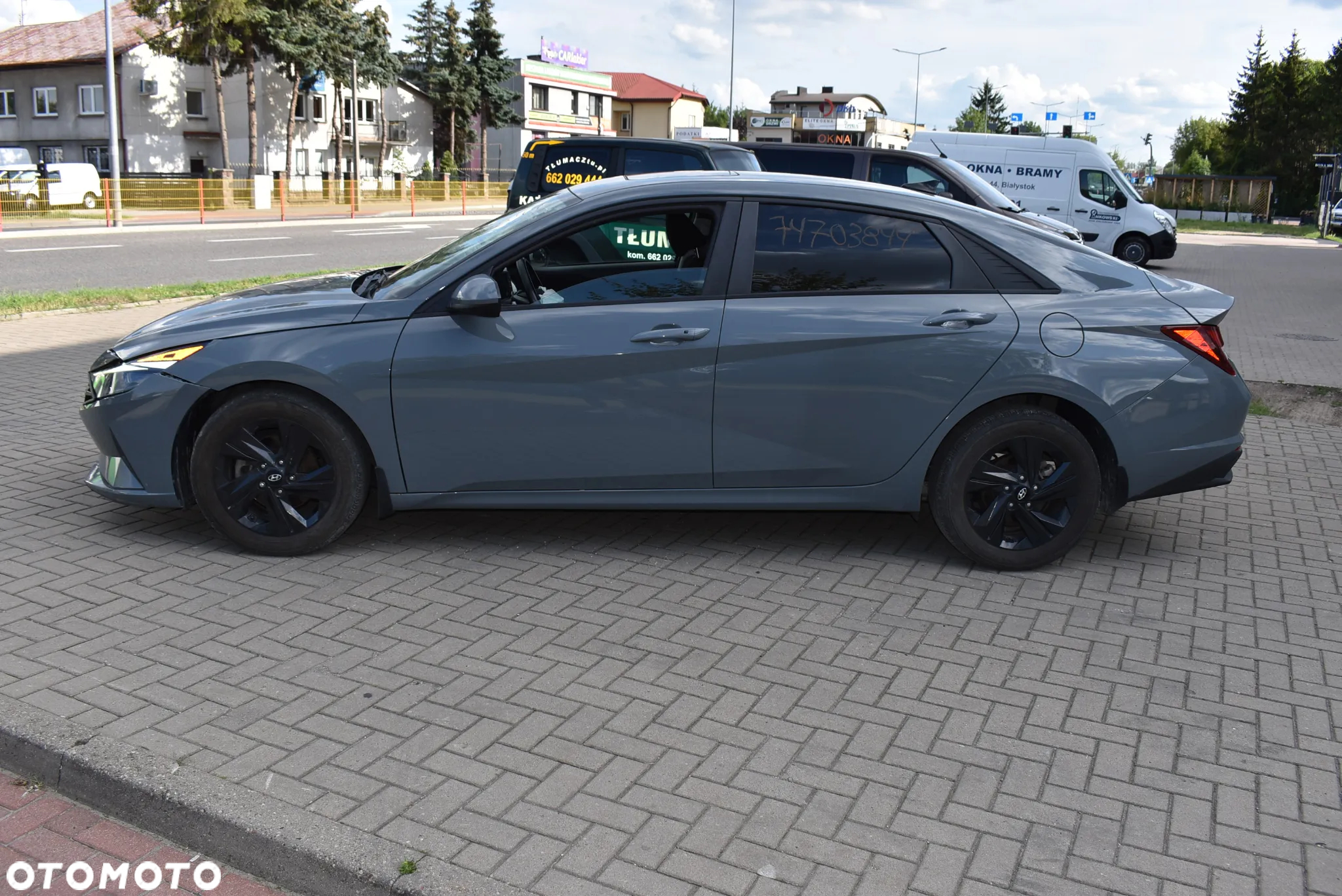Hyundai Elantra - 8