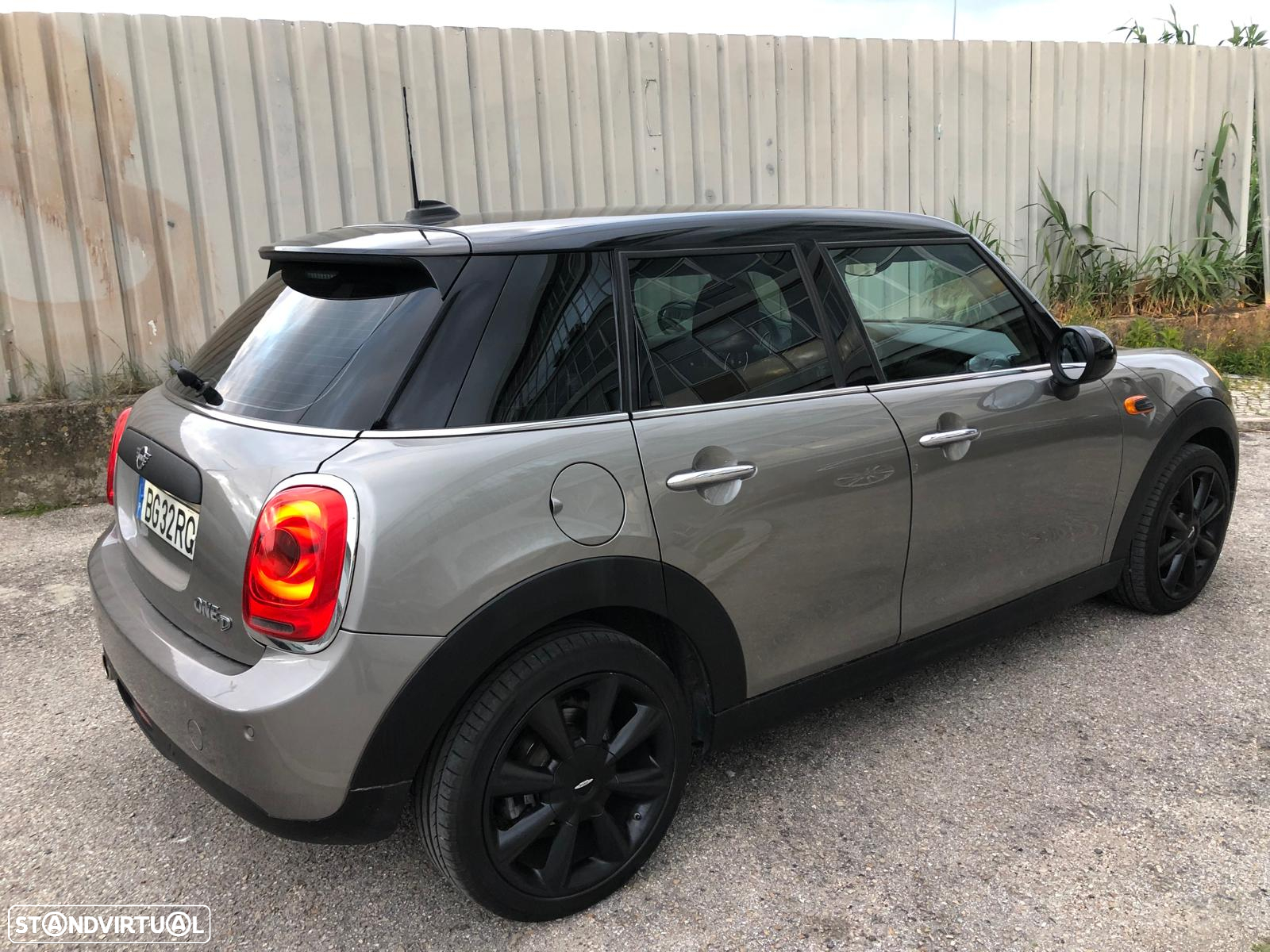 MINI 5 Portas One D - 6