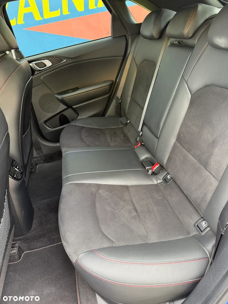 Kia Ceed - 18