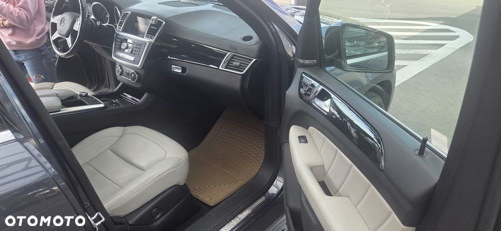 Mercedes-Benz GL - 15