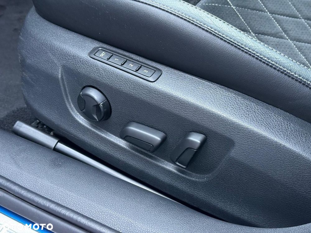 Skoda Superb 1.5 TSI Sportline DSG - 32