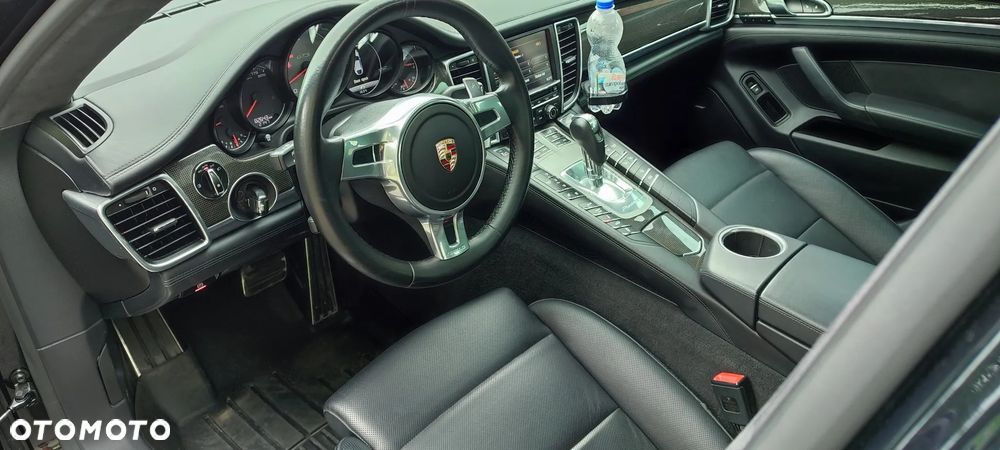 Porsche Panamera GTS - 10