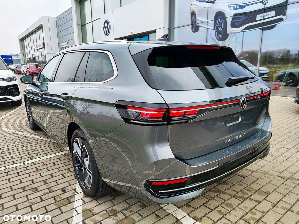 Volkswagen Passat 1.5 TSI ACT mHEV Elegance DSG - 12