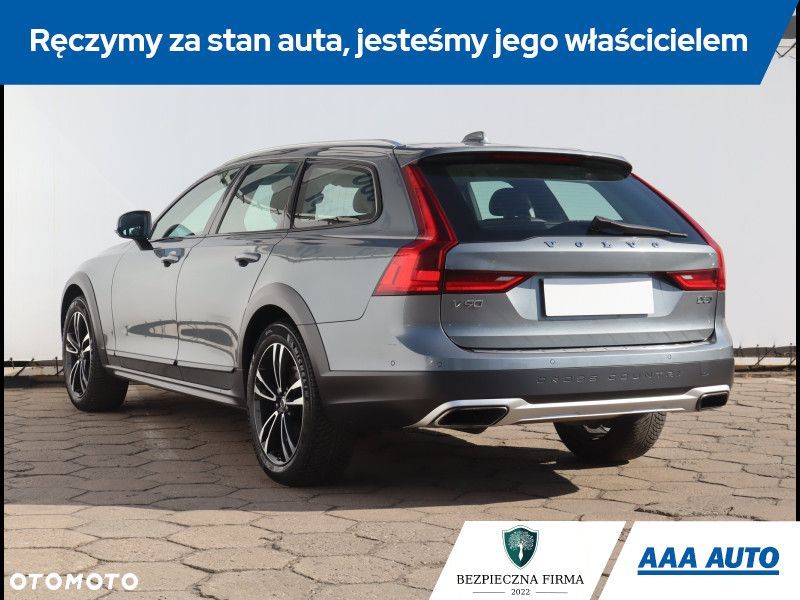 Volvo V90 Cross Country - 6