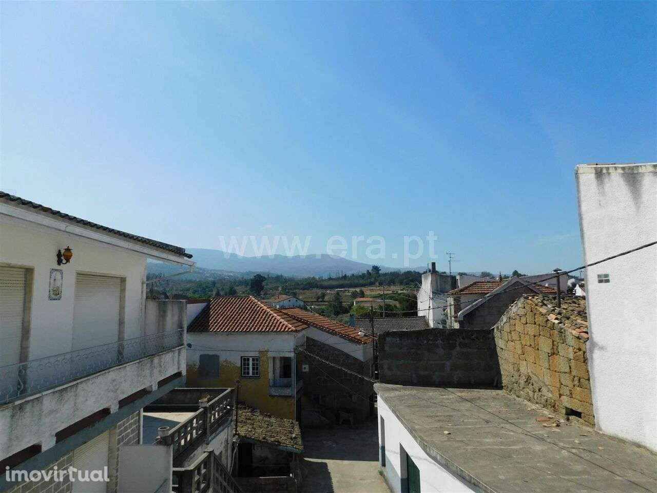 Moradia / Gouveia, Moimenta da Serra e Vinhó - Grande imagem: 3/14