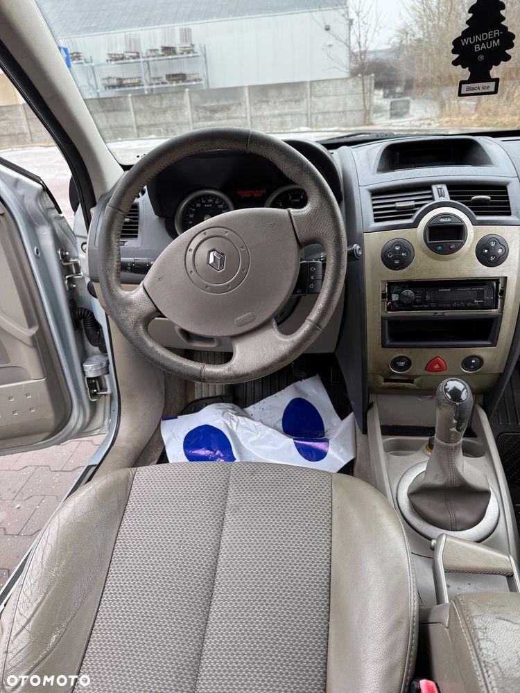 Renault Megane 1.6 Confort Privilege - 29
