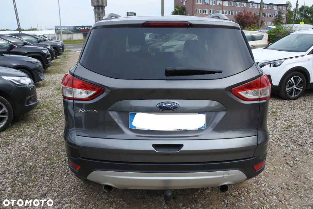 Ford Kuga 2.0 TDCi 2x4 Titanium - 5
