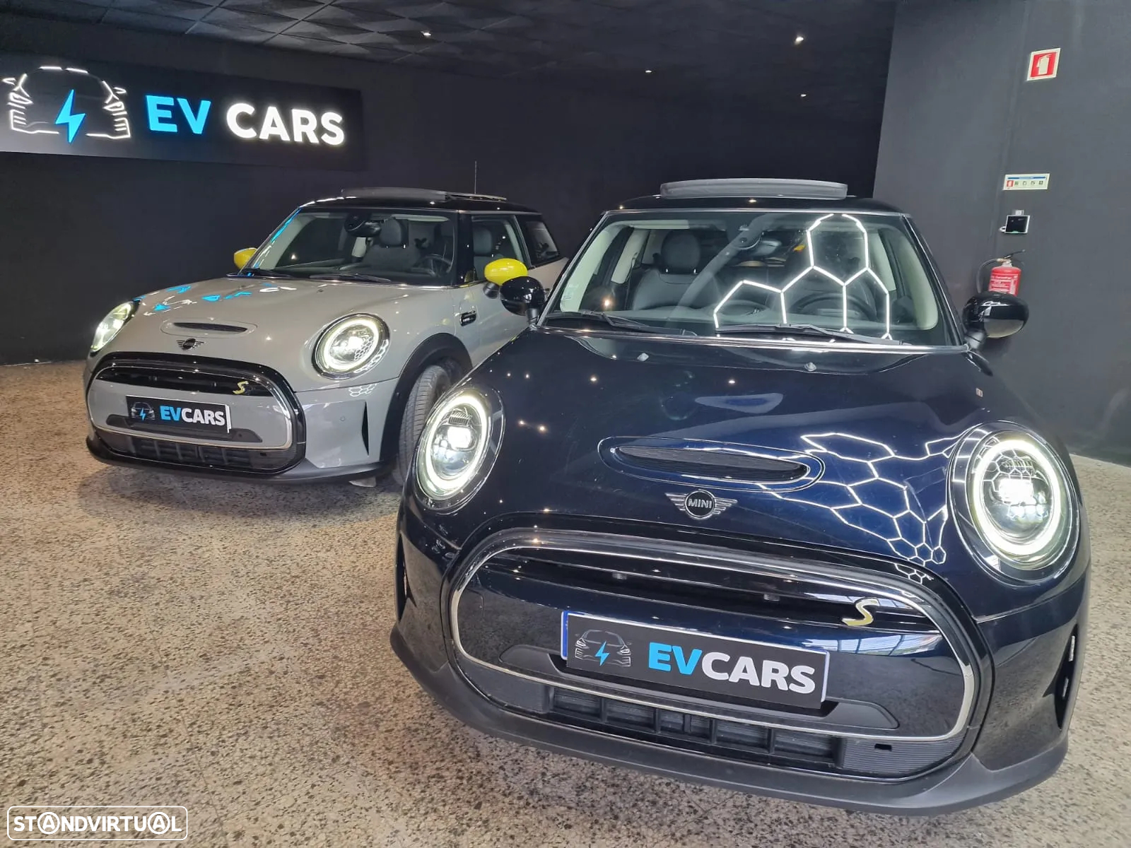 MINI 3 Portas Cooper SE Camden Edition - 16