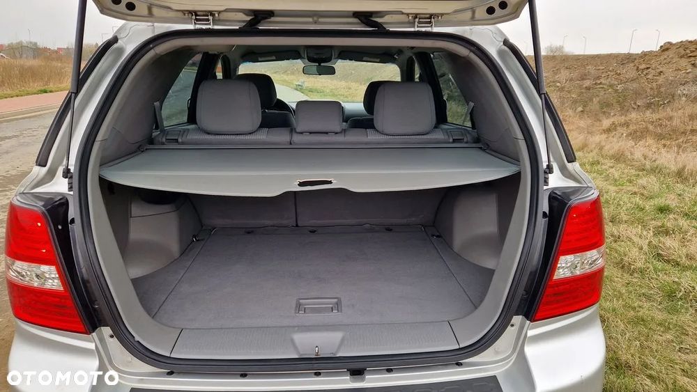 Kia Sorento 2.5 CRDi VGT LX - 10