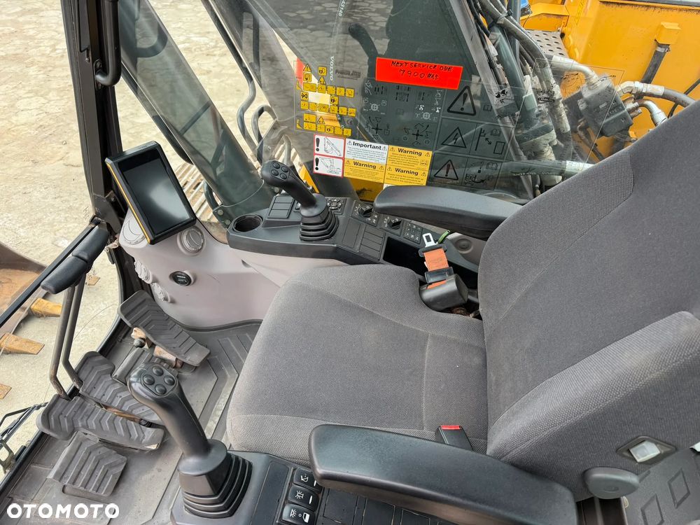 Volvo EC220EL - 12