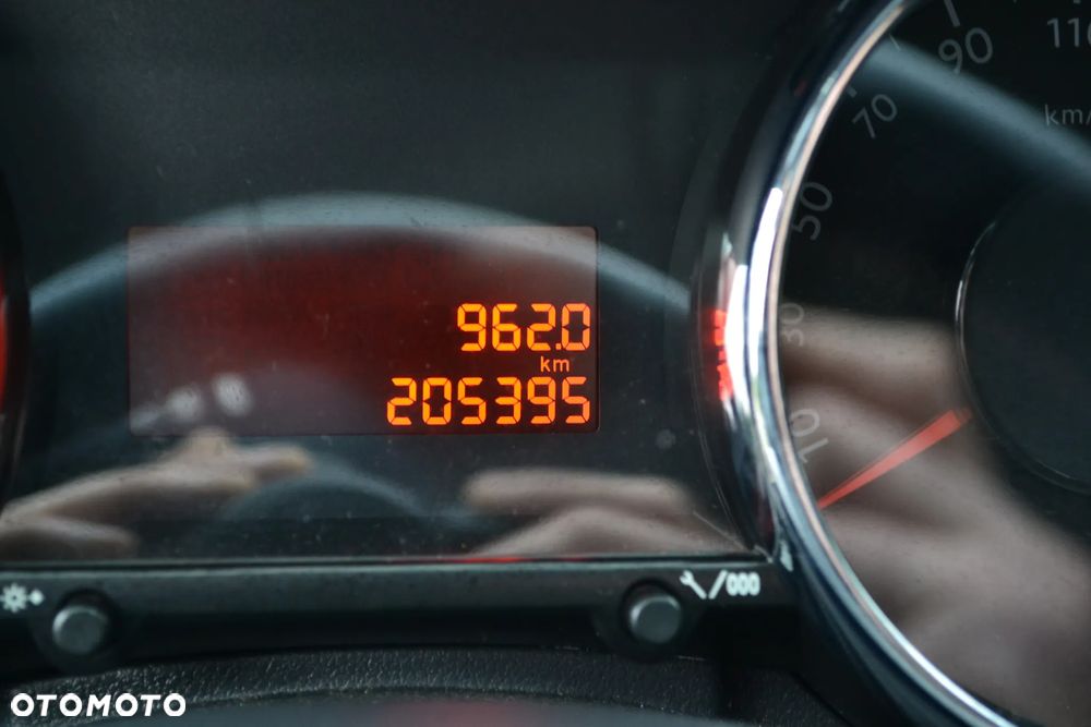 Peugeot 5008 1.6 THP Active 7os - 27