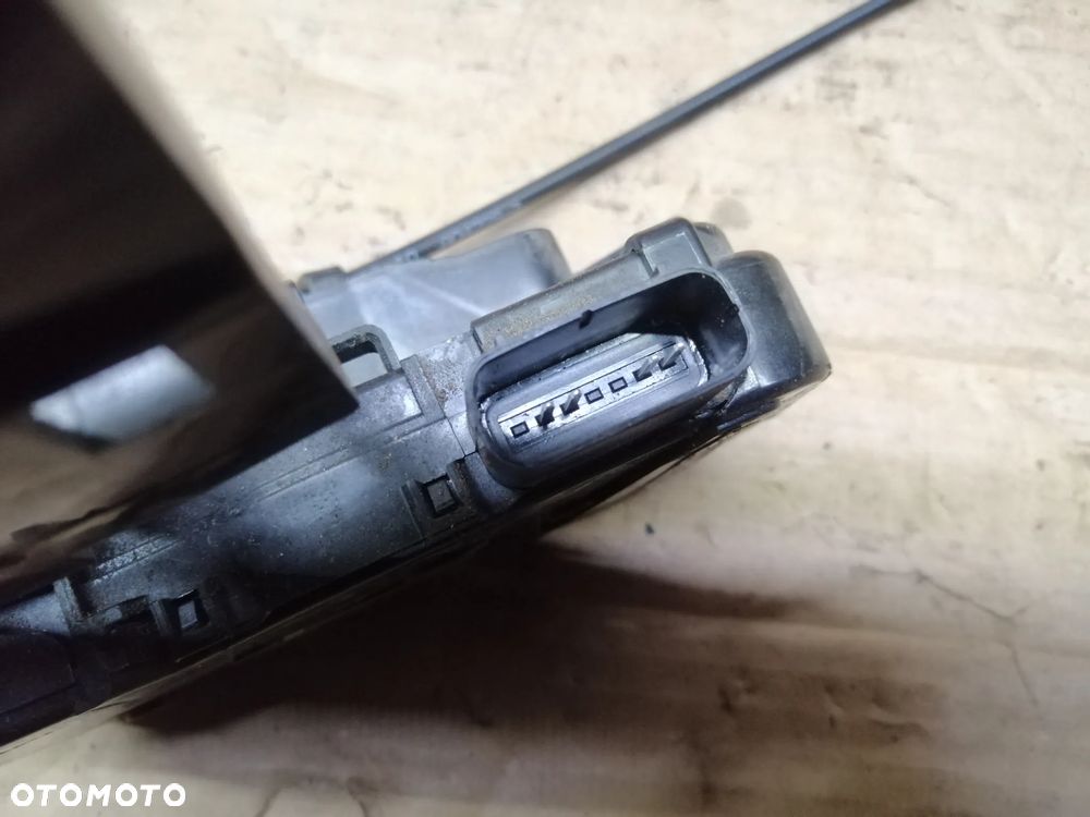 Kia Venga zamki drzwi komplet lewy przód 6 Pin pozostałe 4 Pin EU - 13
