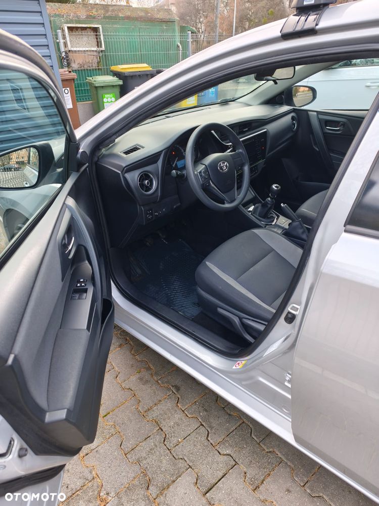 Toyota Auris 1.33 VVT-i Active - 6