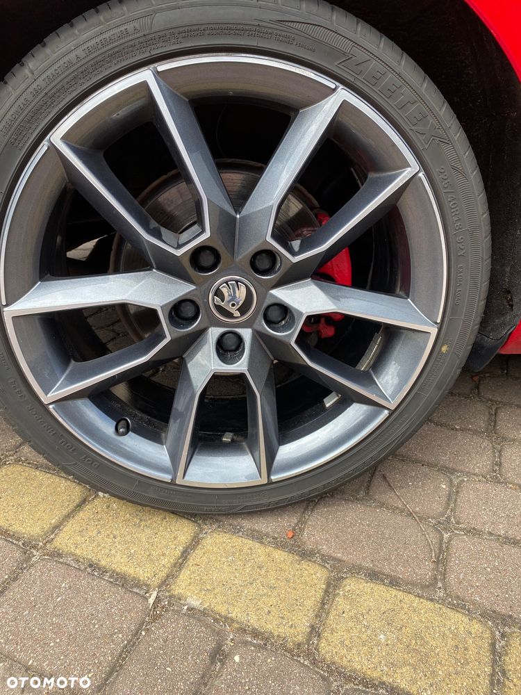 Skoda Octavia 2.0 TSI RS 230 DSG - 10