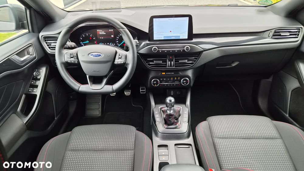 Ford Focus 1.0 EcoBoost Hybrid ST-LINE DESIGN - 6