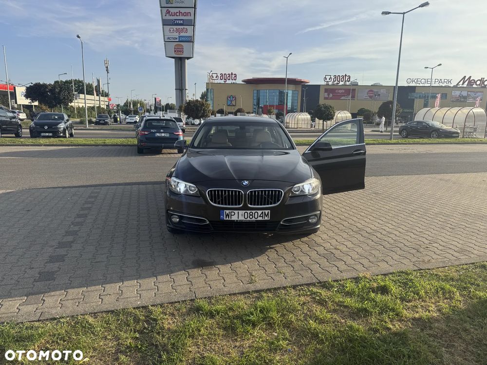 BMW Seria 5 525d xDrive Luxury Line - 12