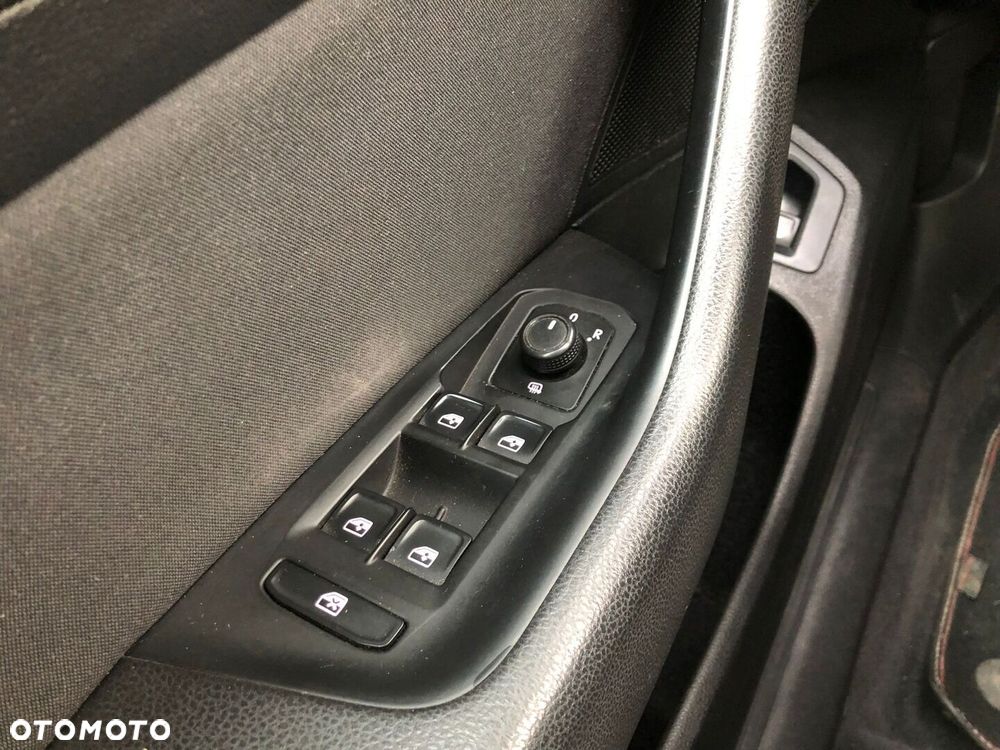 Volkswagen Passat - 29