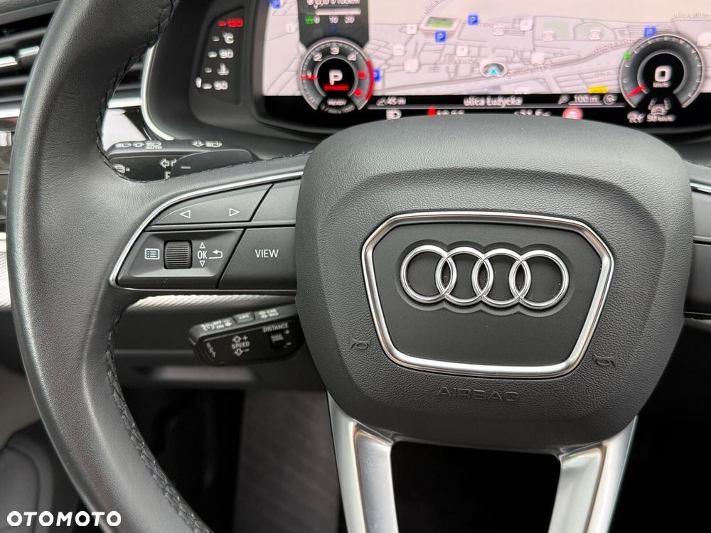 Audi Q8 - 32