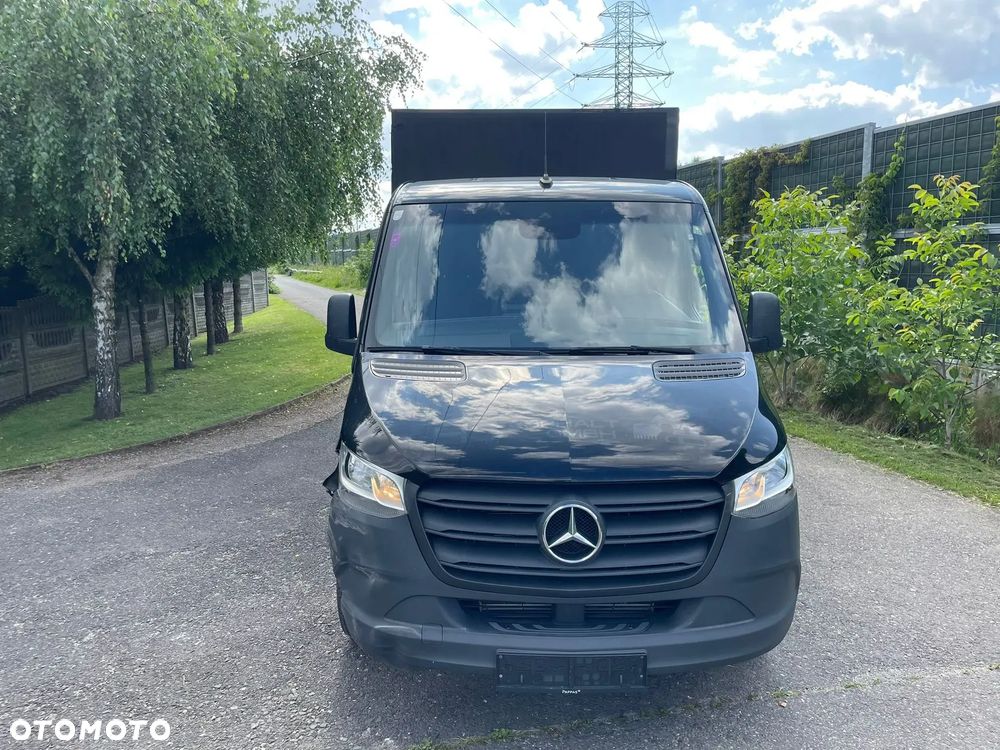 Mercedes-Benz Sprinter - 2