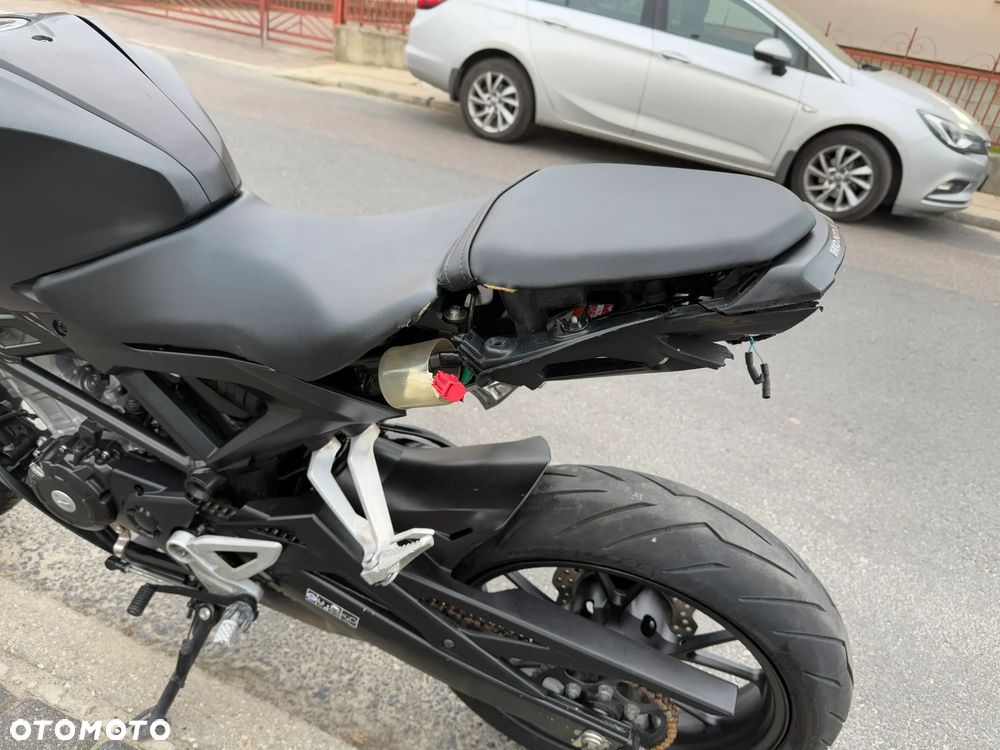 Honda CB - 22
