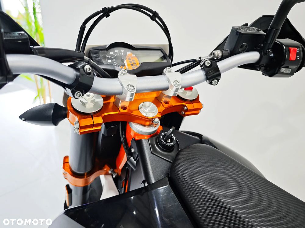 KTM SMC 690 - 17