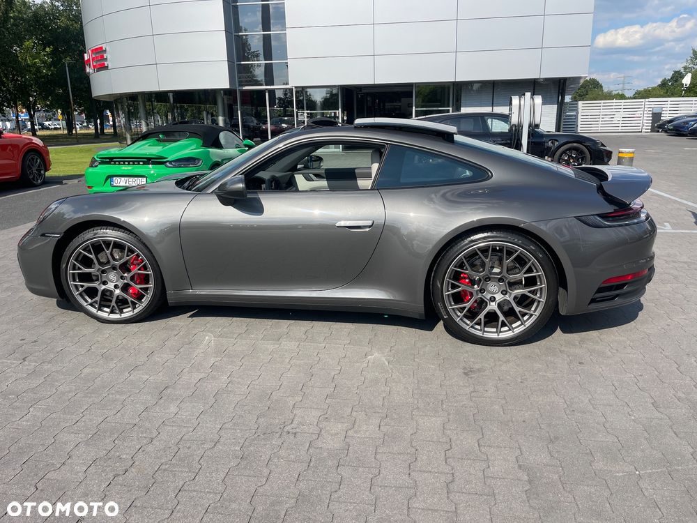 Porsche 911 Carrera 4S - 7