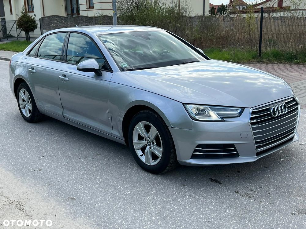 Audi A4 Limousine - 3