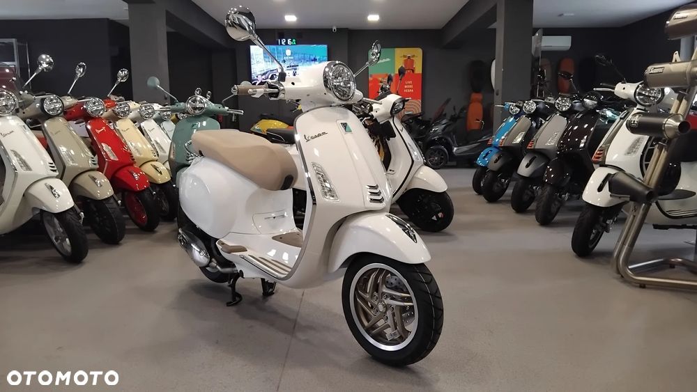 Vespa Primavera - 1