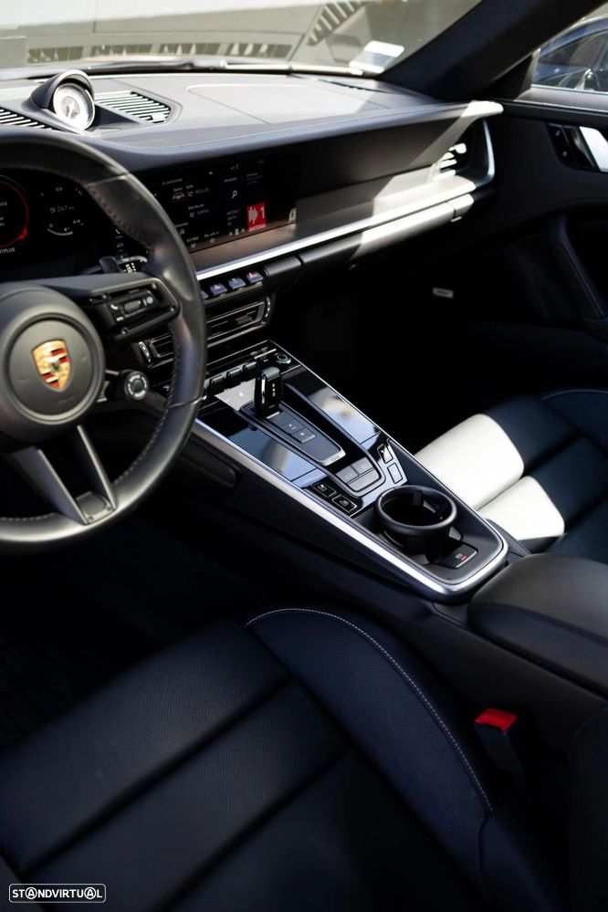 Porsche 911 (992) Turbo S PDK - 56