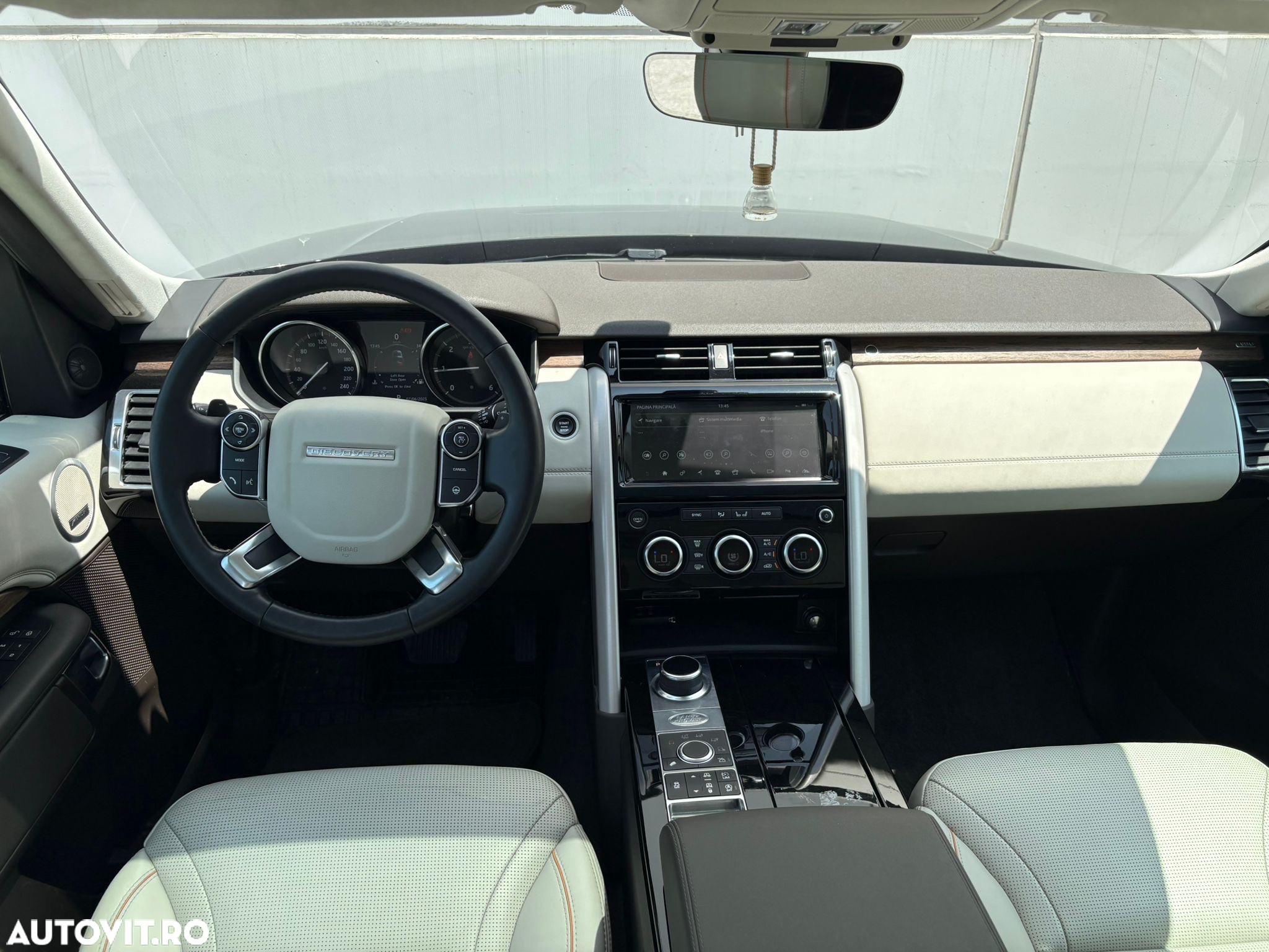 Land Rover Discovery 2.0 L SD4 HSE Luxury - 5