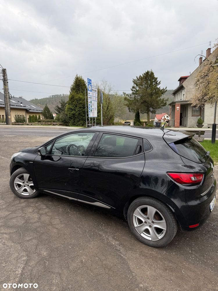 Renault Clio 1.2 16V Limited - 10
