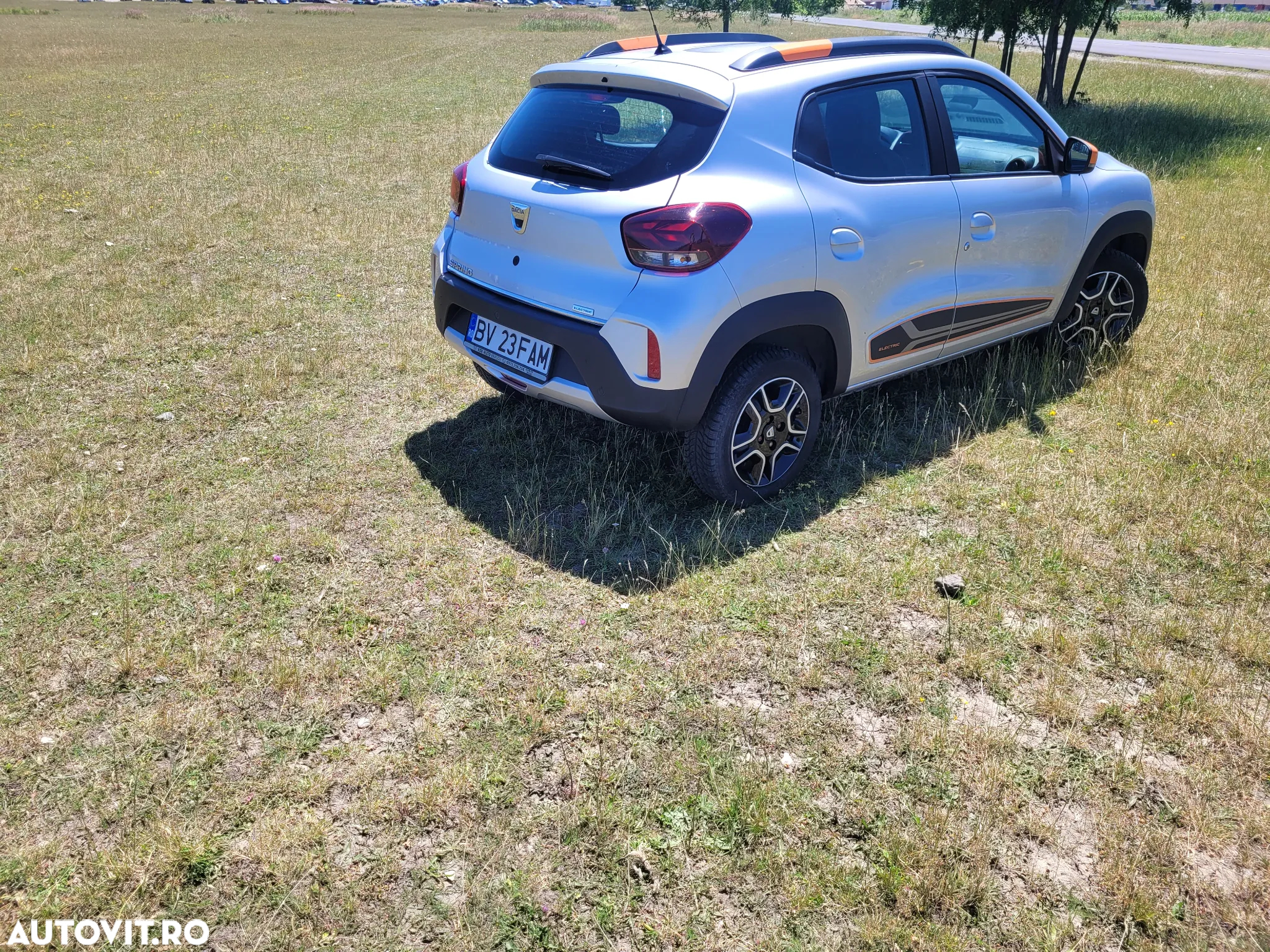 Dacia Spring - 4